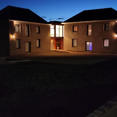 Triabunna Barracks Bed & Breakfast ภายนอก รูปภาพ