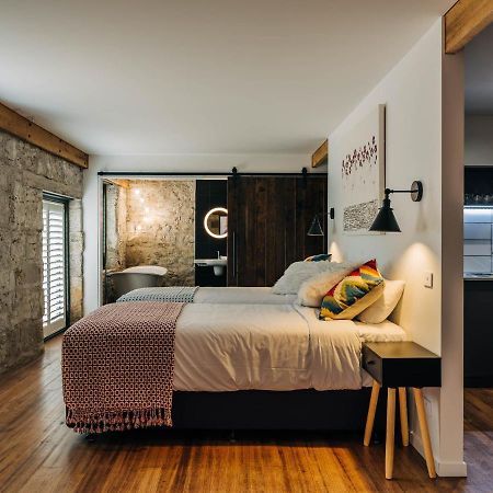 Triabunna Barracks Bed & Breakfast ภายนอก รูปภาพ